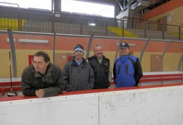 Druhé místo hokejistů na amatérském turnaji v ledním hokeji v Poličce - foto č. 12