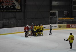 Naši hokejisté ve finále AHL Polička prohráli s Jedlovou 2:3 po prodloužení a obsadili konečné 2. místo - foto č. 19