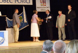 Slavnostní vyhlášení soutěže VESNICE ROKU Pardubického kraje 2011 - foto č. 2