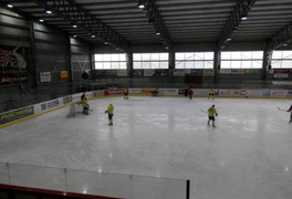 Naši vyhráli Vánoční amatérský turnaj v ledním hokeji v Poličce - foto č. 9