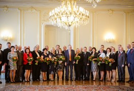 Vítězové soutěže Vesnice roku 2018 byli přijati u prezidenta republiky Miloše Zemana - foto č. 4