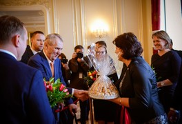Vítězové soutěže Vesnice roku 2018 byli přijati u prezidenta republiky Miloše Zemana - foto č. 17