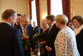 Vítězové soutěže Vesnice roku 2018 byli přijati u prezidenta republiky Miloše Zemana - foto č. 18