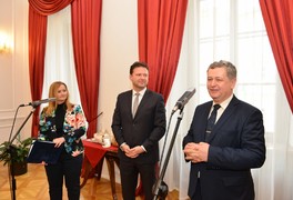 Vítězové soutěže Vesnice roku 2018 byli přijati u předsedy Poslanecké sněmovny PČR Radka Vondráčka - foto č. 8