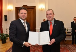 Vítězové soutěže Vesnice roku 2018 byli přijati u předsedy Poslanecké sněmovny PČR Radka Vondráčka - foto č. 15