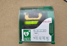 Automatizovaný externí defibrilátor (AED) - foto č. 2