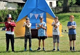 Cirkusové vystoupení dětí ZŠ Pustá Kamenice - foto č. 9