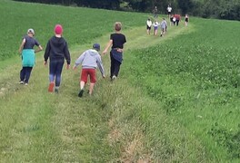Pěší výlet ke skále a společné stanování - foto č. 1