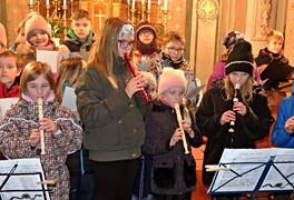 Vánoční koncert ZŠ a MŠ – Nejen naše vánoční svátky - foto č. 1