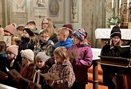 Vánoční koncert ZŠ a MŠ – Nejen naše vánoční svátky - foto č. 6