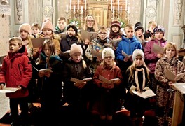 Vánoční koncert ZŠ a MŠ – Nejen naše vánoční svátky - foto č. 18