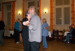 Pouťová taneční zábava 2011 - foto č. 15