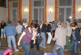 Pouťová taneční zábava 2011 - foto č. 18