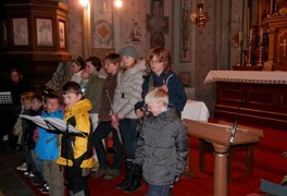 Vánoční koncert ZŠ a MŠ v kostele sv. Anny - foto č. 2